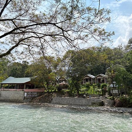 Asim Paris Guesthouse & Jungle Trekking Bukit Lawang Ngoại thất bức ảnh