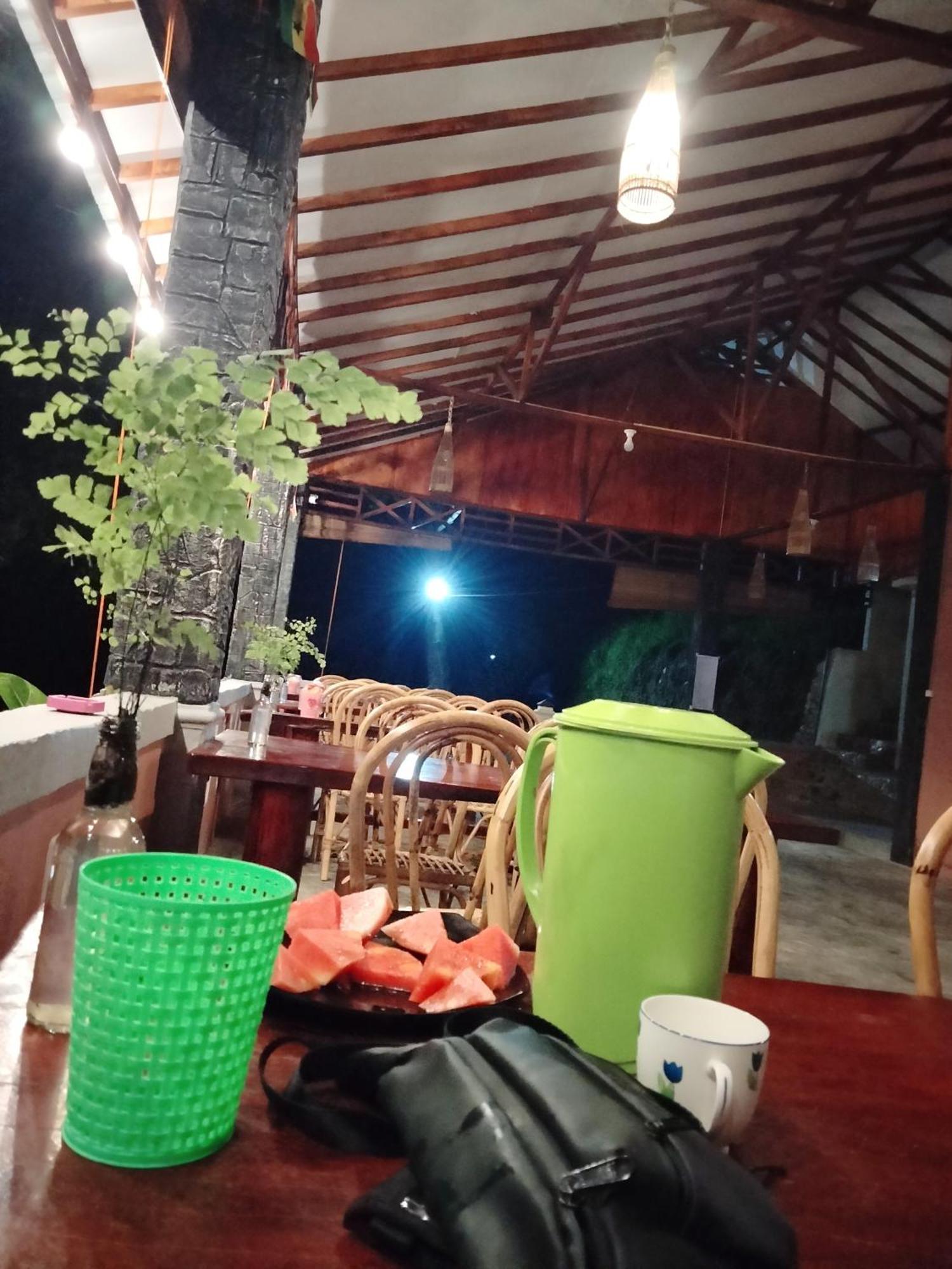 Asim Paris Guesthouse & Jungle Trekking Bukit Lawang Ngoại thất bức ảnh