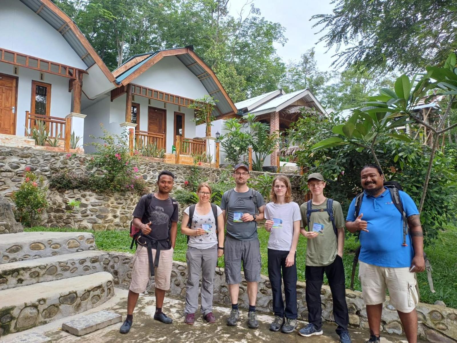 Asim Paris Guesthouse & Jungle Trekking Bukit Lawang Phòng bức ảnh
